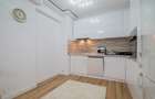Apartament cu 3 camere decomandat în Tractorul - 25