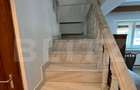 Apartament cu 5 camere decomandat în Târgoviște - 4