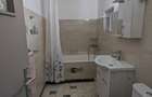 Apartament cu 3 camere semidecomandat în Central - 2