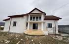 Casă cu 4 camere cu Teren 1500 Mp în Odobești - 13