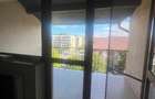 Apartament cu 3 camere decomandat în Tractorul - 3