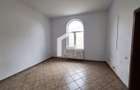 Casa cu 4 camere, zona Central - 13