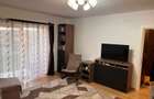 Apartament 3 camere + parcare proprie in curte - 1