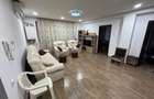 Apartament de vanzare cu curte proprie - 3