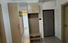 Proprietar vand apartament cu 2 camere decomandat, loc de parcare inclus
