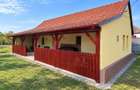 Proprietar vand casa in Zadareni la intrare in Bodrog
