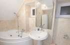 Vand apartament central Balcescu la curte