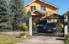 de vanzare casa intr-o zona linistita situata la 20 de minute de centrul ora?ului