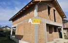 Casa la rosu, 4 camere, 2 bai, 345 mp teren, zona Ampoi 3