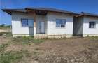 Duplex despartit prin baie - aproape de centura - toate utilitatile - 1