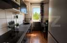 Apartament 2 camere, semidecomandat, cu balcon, etaj 3/4 - 3