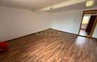 Teren intravilan + constructie de vanzare zona Ion Creanga