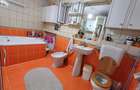 Ofer spre vanzare casa cu 3 apartamente - 2