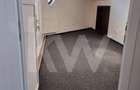 Apartament 3 camere, pe doua niveluri ,ultracentral, curte si loc de p - 2