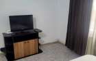 Inchiriez apartament de 2 camere + balcon Etaj 1
