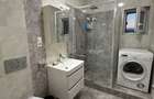 De inchiriat apartament cu 3 camere decomandate