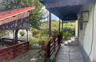Proprietate cu Doua Case - 9