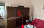 Apartament in casa zona 13 septembrie