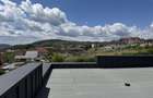 Casa cu acoperis tip Terasa cu panorama spre oras - 8