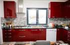 Casa / Vila cu 5 camere de vanzare - 12