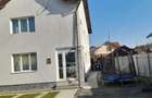 Casă cu Teren 8000 Mp în Central - 4