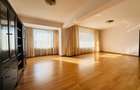Apartament cu 5 camere decomandat în Kiseleff - 2