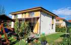 Casă individuală cu 5 camere cu Canalizare în Iris - 3