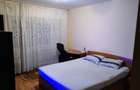 Apartament cu 3 camere decomandat în Răcădău - 2
