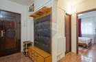 Apartament cu 3 camere decomandat în Tractorul - 15