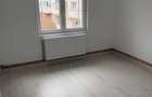 apartament 2 camere, decomandat, etajul 1, zona Mal - 1