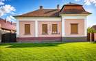 Casa solida plus gradina matura intr-o zona linistita in centrul Varias - 5