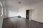 Apartament cu 3 camere decomandat în Rovine - 2