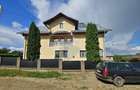 Casă cu 7 camere cu Teren 1200 Mp în Central - 10