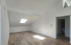 Apartament cu 2 camere decomandat în Tractorul - 8