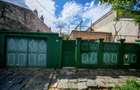 Casă individuală cu 4 camere cu Canalizare în Dorobanți - 1