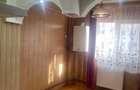 Vand apartament , 3 camere , renovat , etaj 1 , zona Unic , central - 13