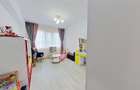 Apartament cu 3 camere decomandat în Tractorul - 6