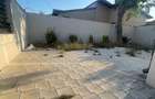 Casă cu 5 camere cu Teren 220 Mp în Apărătorii Patriei - 4