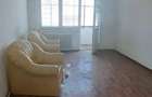 Apartament cu 2 camere decomandat în Bacău - 2