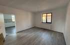 Casă cu 4 camere cu Teren 440 Mp în Sânmihaiu Român - 7