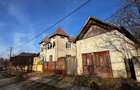 Casa cu 4 camere,baie, bucatarie,anexe.pivni?a teren 2500 - 9