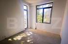 Casă cu 18 camere cu Teren 400 Mp în Central - 3