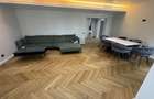 Apartament cu 4 camere decomandat în Herăstrău - 2