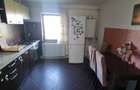 Apartament cu 3 camere decomandat în 2 Moldoveni - 1