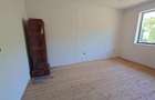 Casă cu 3 camere cu Teren 1800 Mp în Central - 7
