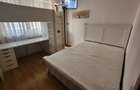 Proprietar, închiriez apartament cu 3 camere, central, mezanin - 3