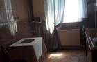 Apartament cu 2 camere decomandat în Apărătorii Patriei - 1