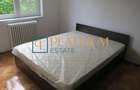 Apartament cu 3 camere semidecomandat în Central - 1