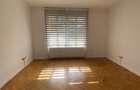 Apartament cu 3 camere semidecomandat în Central - 18