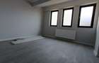 Apartament cu 3 camere decomandat în Gorjului - 2